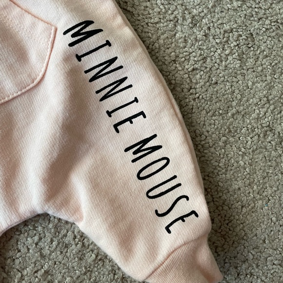 Disney Minnie Mouse lot joggers and sweatshirts - Picture 6 of 15
